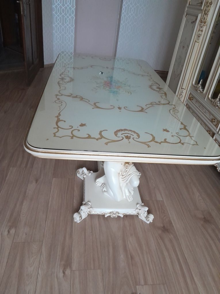 Stół w stylu włoskim SILIK