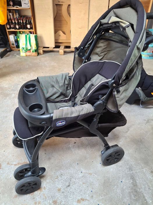 Carrinho de bebé e ovo Chicco