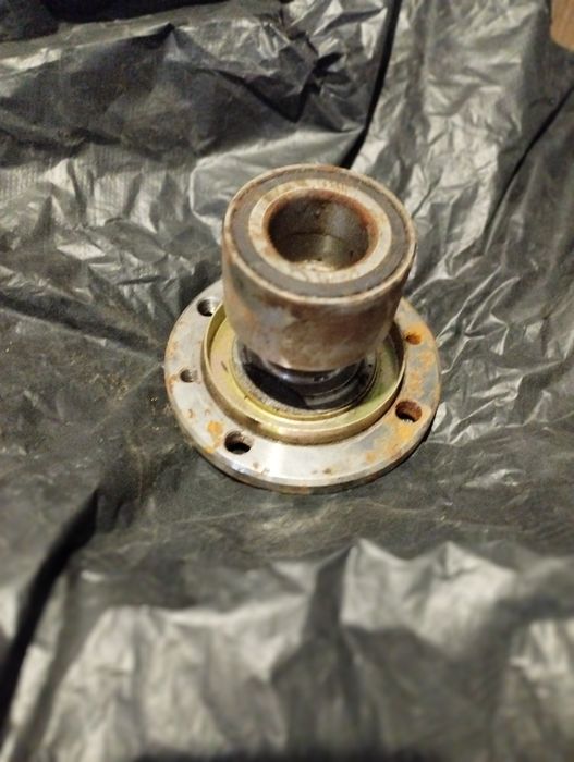 Ступиця з підшипником АТ ваз 2108-2115