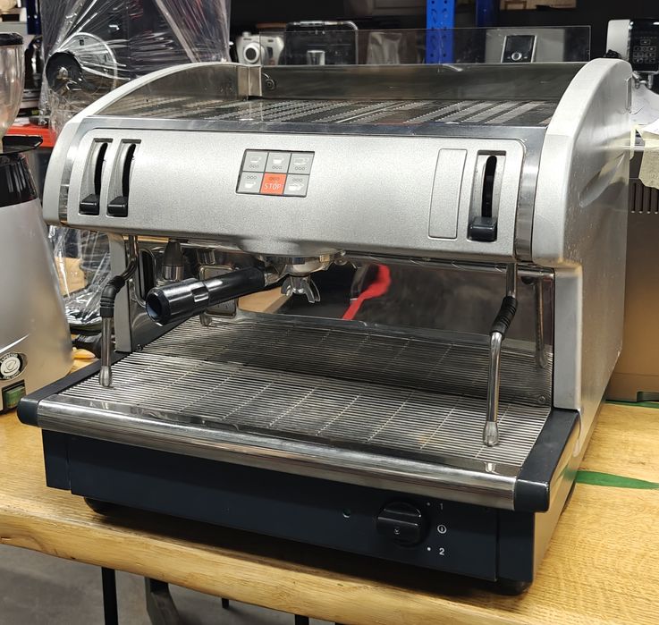 Profesjonalny gastronomiczny kolbowy Ekspres do kawy Faema Due 1gr