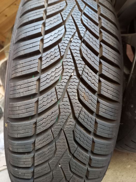 Opony zimowe Ceat WinterDrive 185/60 R15 (DOT 2324)- 2szt.