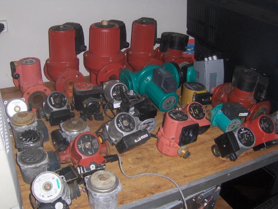 Pompa CO Grundfos UPS 25-40 UPS 25-50 Wilo Bosch Vaillant SOLAR