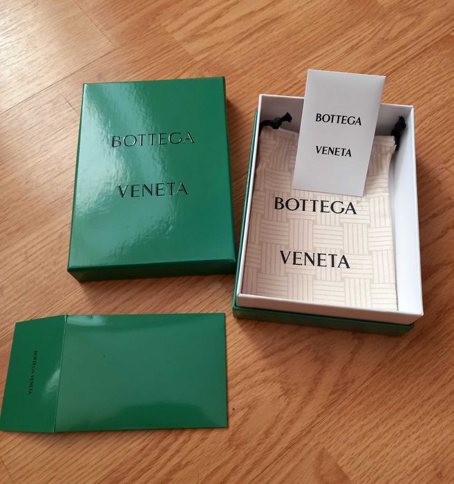 Оригінальні коробочки louis vuitton