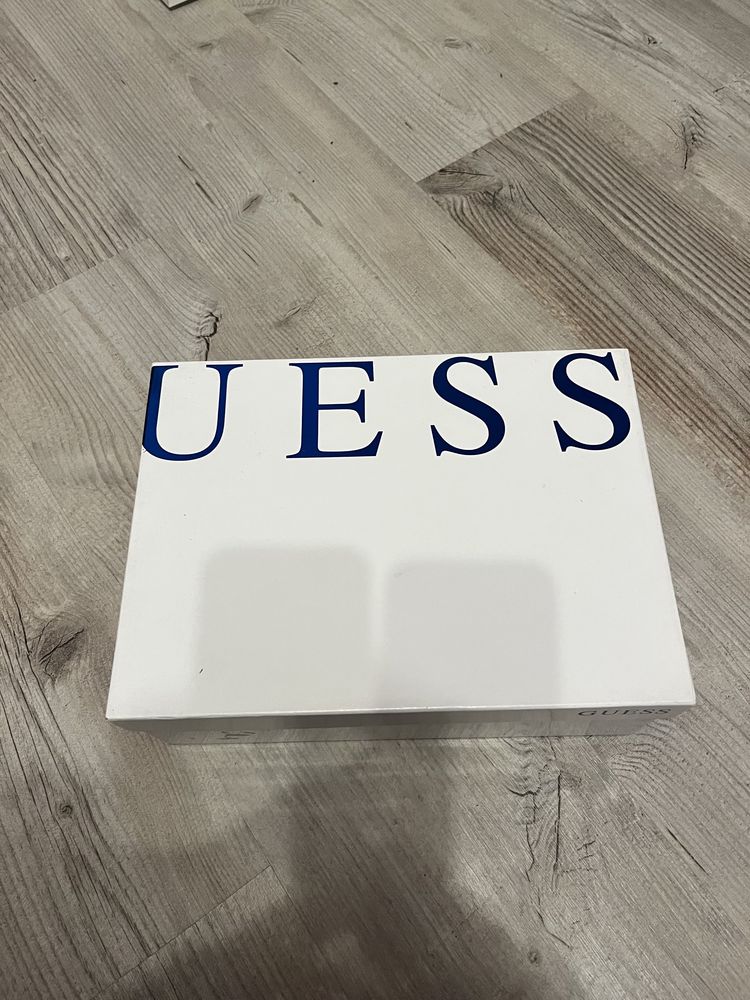 Szpilki/czółenka buty na obcasie GUESS oryginalne