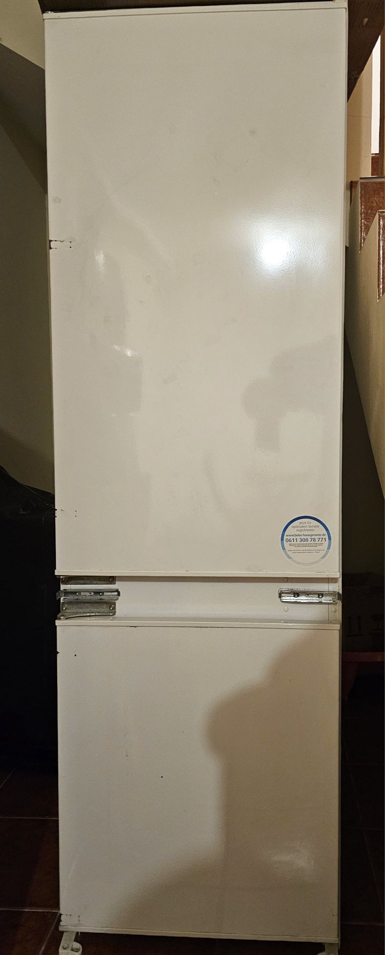 Frigorífico de encastrar BEKO