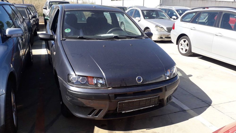 Temos para peças Fiat Punto Automático Gasolina