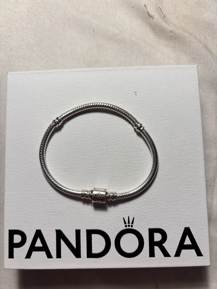 Pulseira da pandora nova