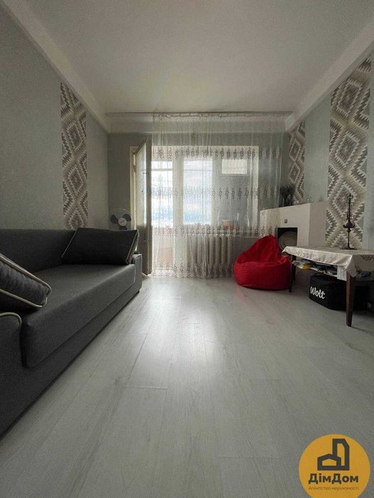 Продаж 1к квартири Харківське Шосе 18/1