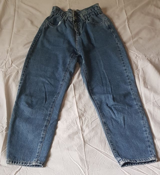 Джинсы відомий бренд майже нові.
