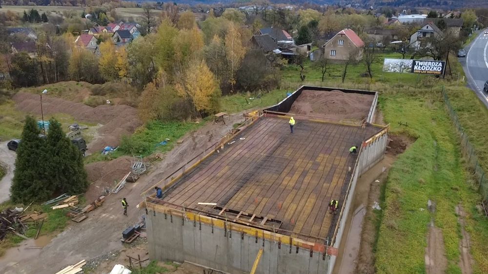 Budowa w technologi żelbetowej od fundamentów po dach DOMY itp