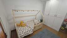 Cama montessori com duas gavetas para arrumo