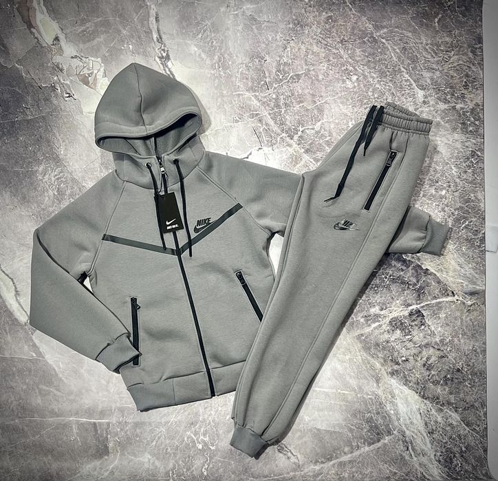 Купити дитячий костюм Nike Tech Fleece Найк теч флісе 140,146,152,158,