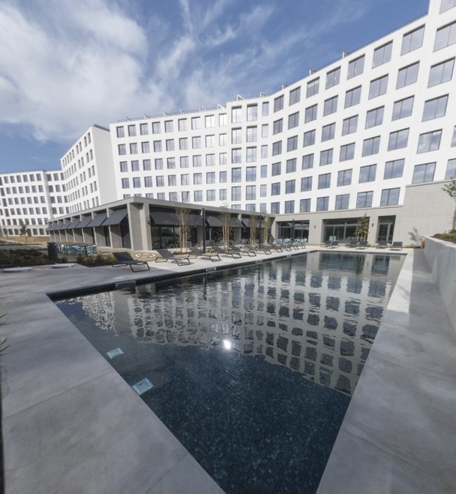 Quarto disponível em residência moderna — ideal para estudantes