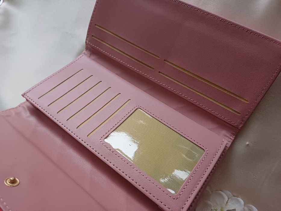 Damski portfel ze skóry naturalnej- Różowy