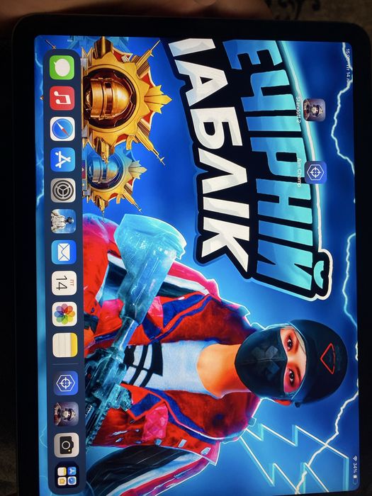 Продам iPad Air 4 (2020) 64 GB Wi-Fi — стан чудовий, робота 10/10