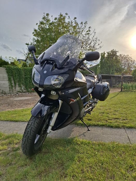 Yamaha FJR 1300 – 2001 r. – bez wkładu, po serwisie!

Sprzedam zadbaną