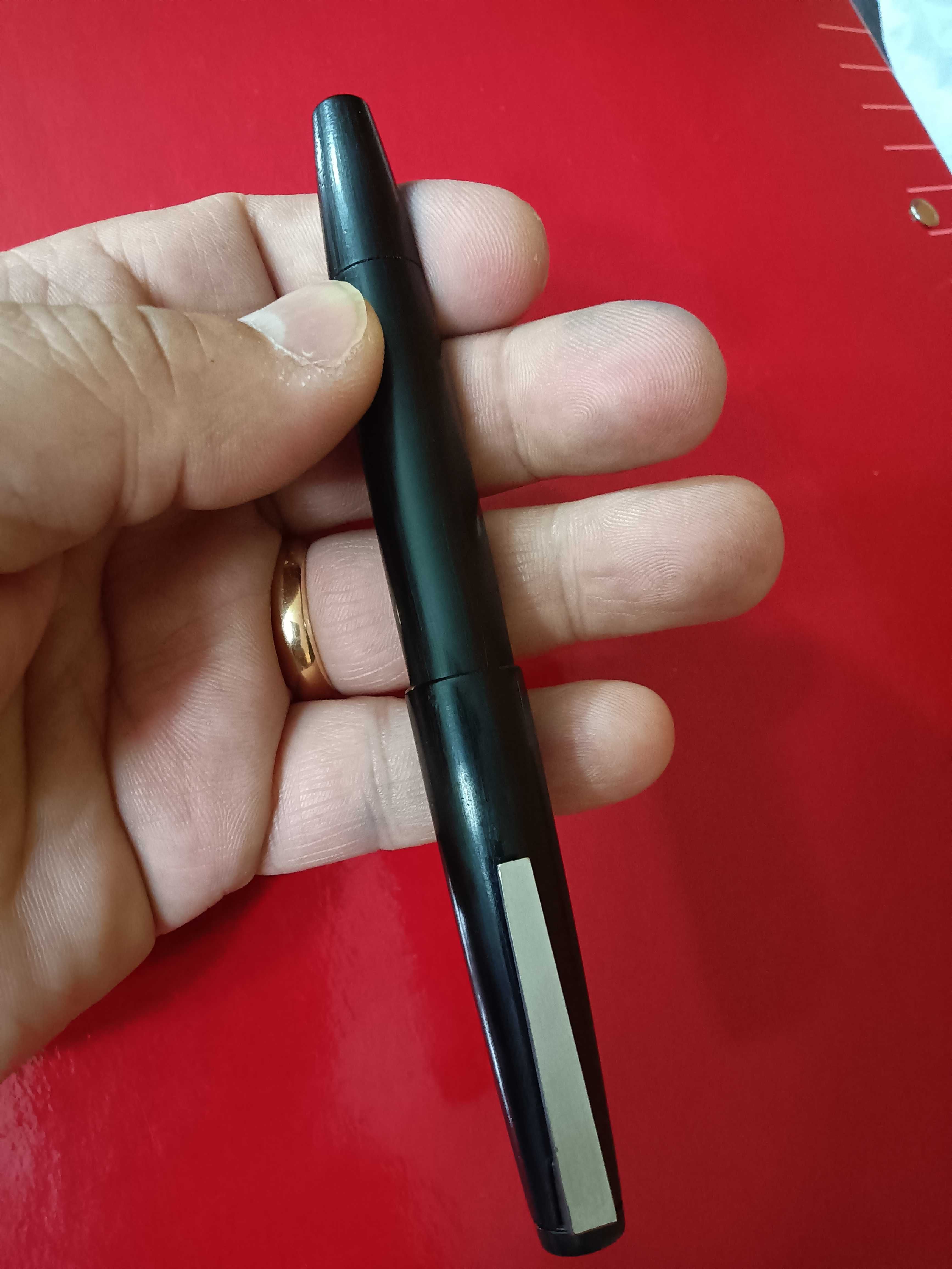 Caneta de aparo Lamy 2000 cor preta
