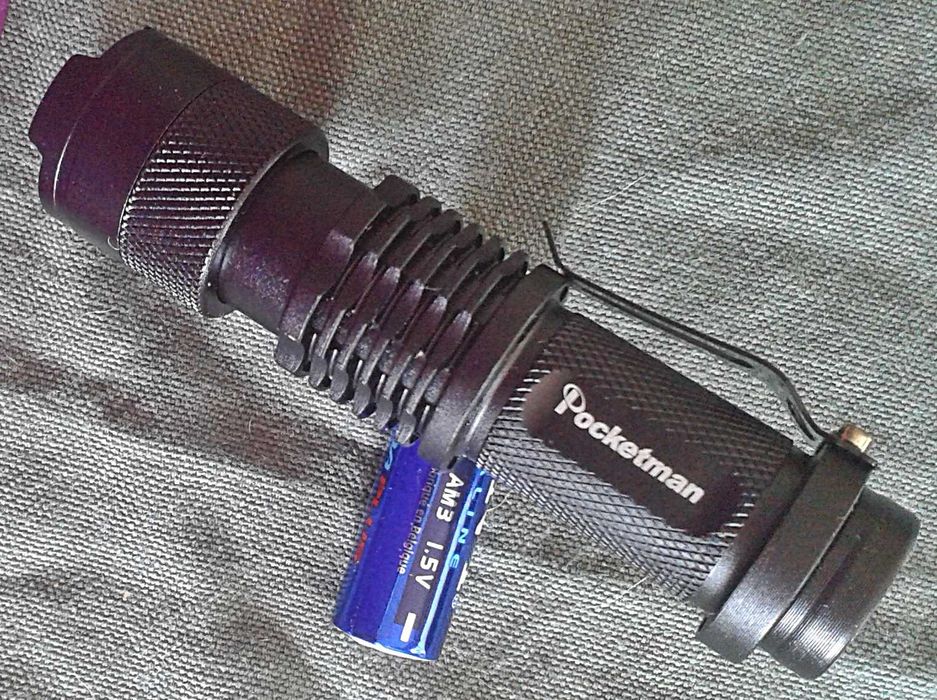 Lanterna tactica Led POCKETMAN,  bolso, pilha AA Envio dia seguinte