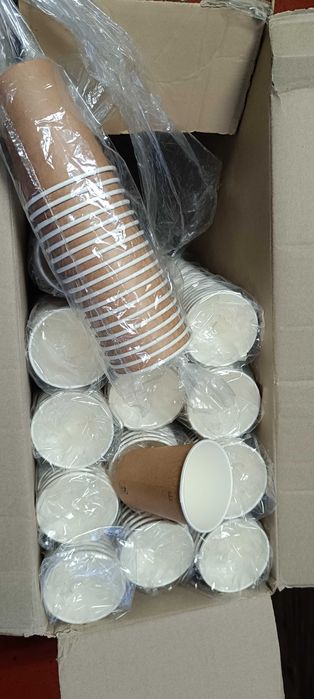700 Copos de cartão para bebidas