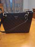 Mala de senhora da Guess