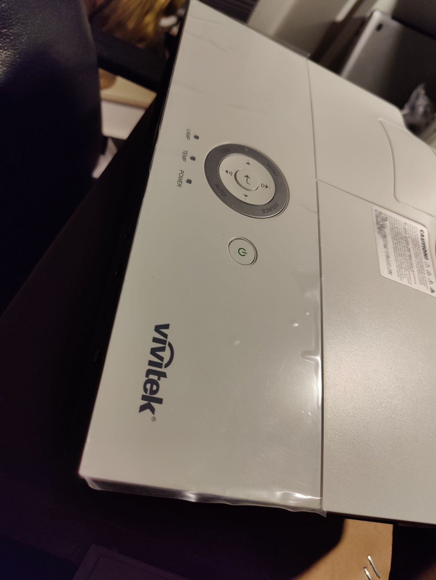 Vivitek 881st krótkoogniskowy DLP projektor rzutnik HD 3D HDMI jasny
