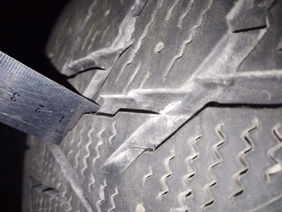 Продам зимову гуму NEXEN 235/55 R19