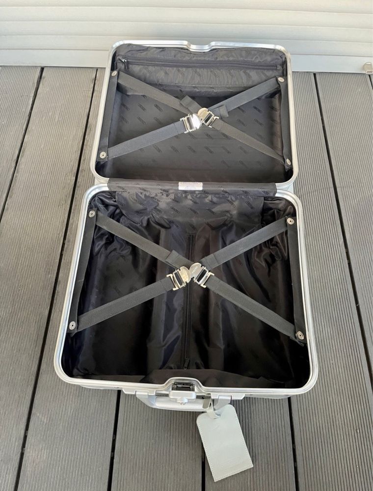 RIMOWA Topas walizka kabinowa na kółkach TSA aluminium 2 koła 23L