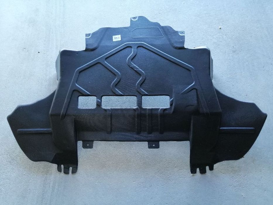 Resguardo inferior do motor Ford Focus Mk1 98 a 2004 NOVO