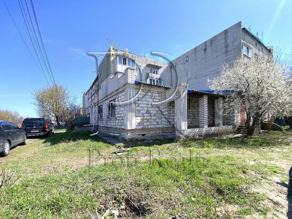 БЕЗ % Продаж комерційної будівлі 155м² в Бородянці біля Вокзалу