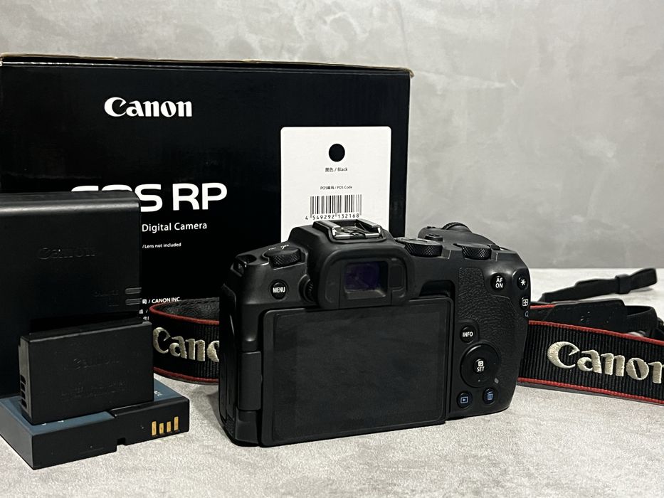 Фотоапарат CANON EOS RP body