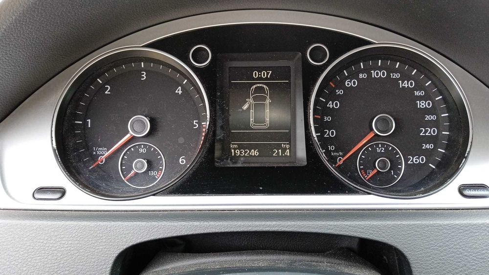 Volkswagen Passat B7 2,0 TDI z małym przebiegiem