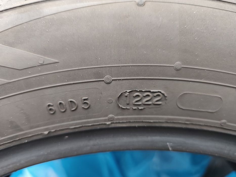 Opony Nokian 215/55r17