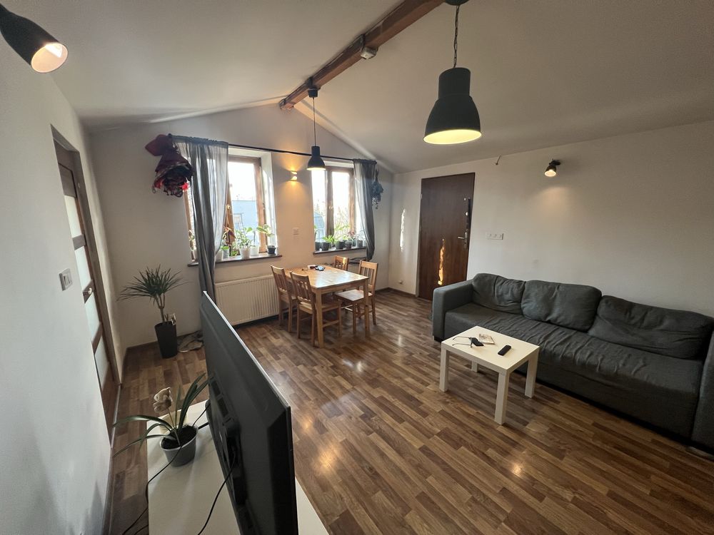 Centrum 52m2 , 2 pokoje ,parking w cenie