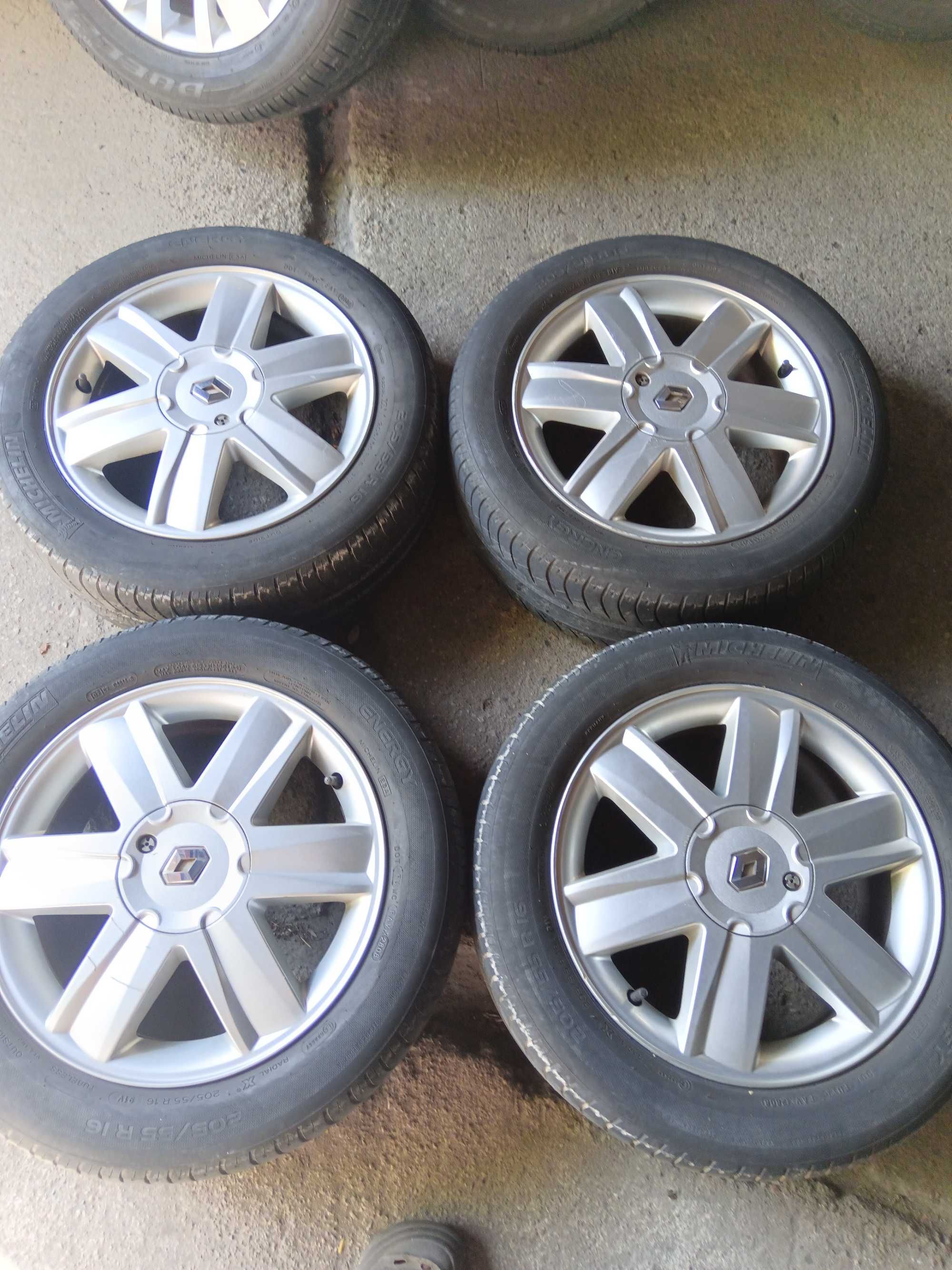 koła renault scenic megane clio modus 16-stki 4x100 otwór 60.1mm.