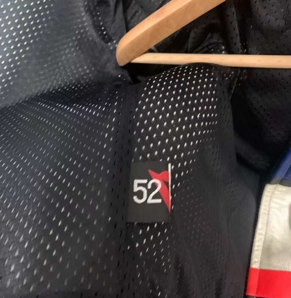Casaco Dainese moto, em pele. Nr 52. Ótimo estado
