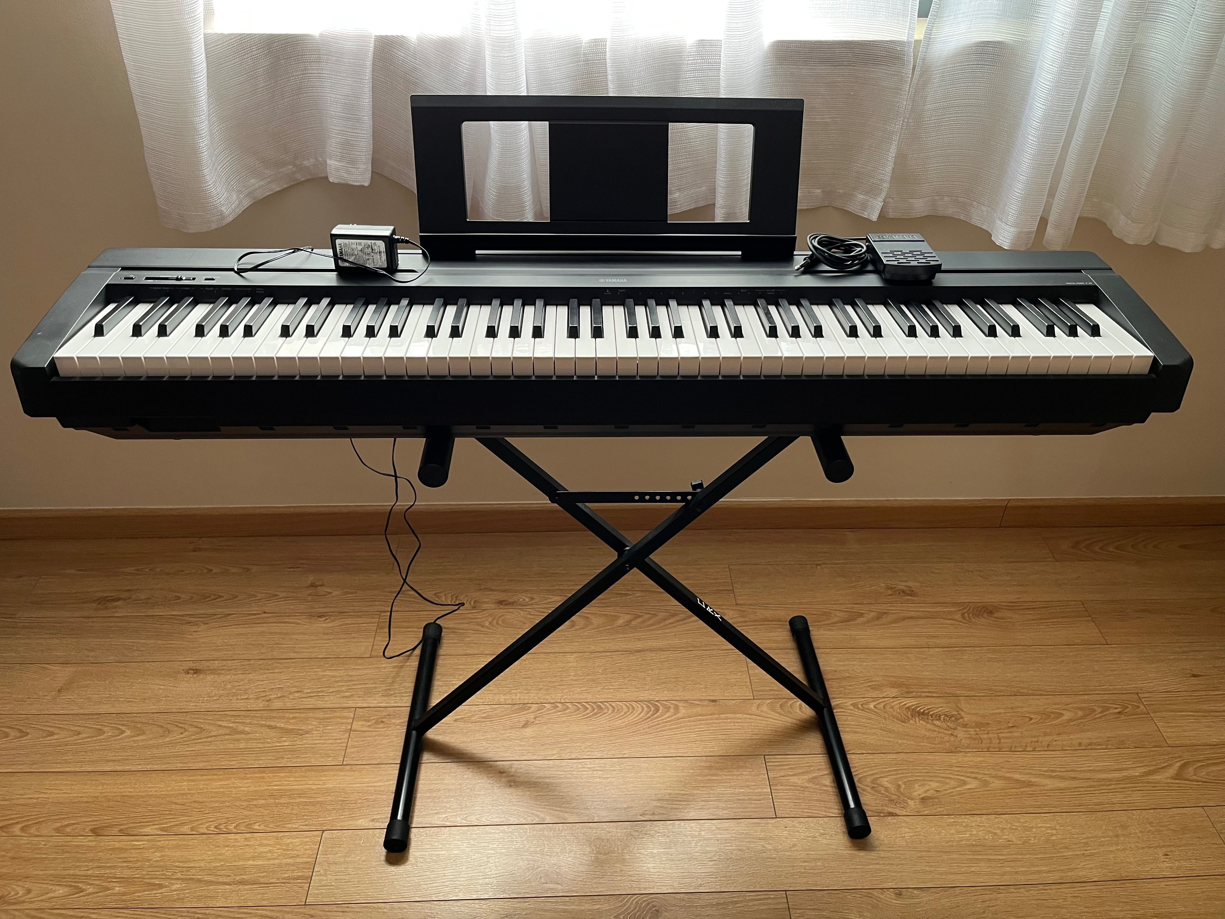 Piano Yamaha P-45 com banco e suporte, como novos