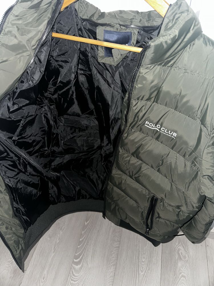 Casaco acolchoado verde caqui com print Polo Club