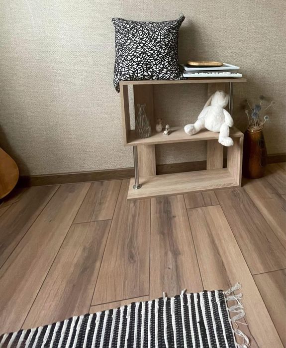 Продам полицю. Нова. Ціна 1000 грн.