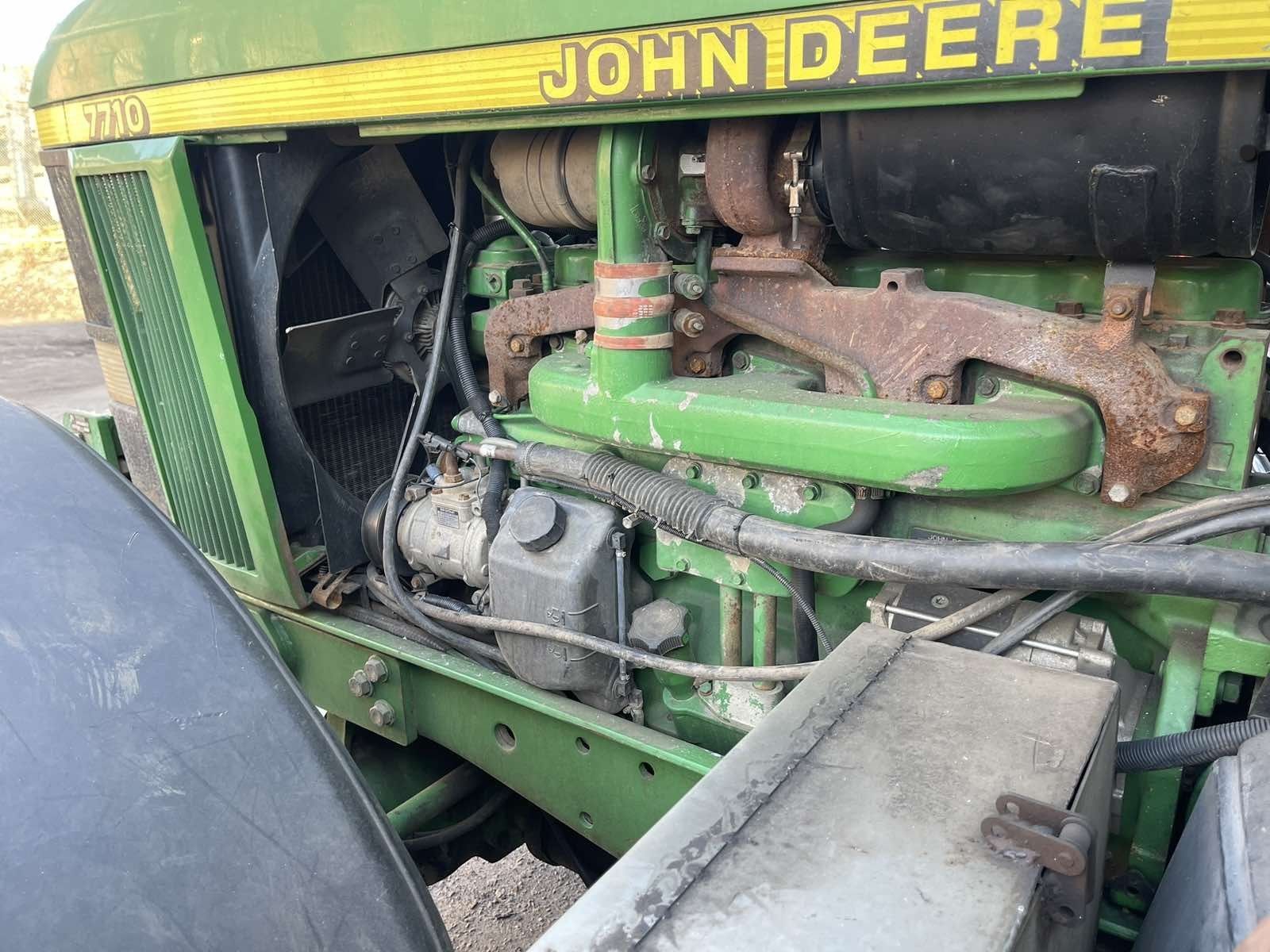 Трактор John Deere 7710.
Продам трактор Джон Дір 7710.
Продам трактор