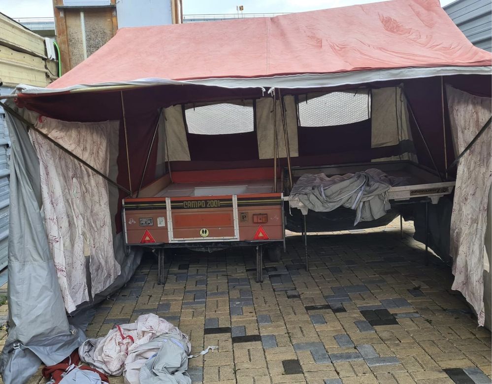Vendo atrelado tenda