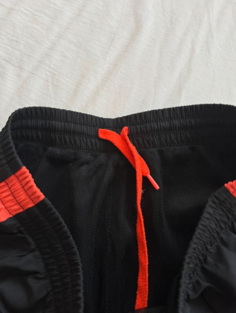 Szorty kąpielowe Adidas S czarne pomarańczowe