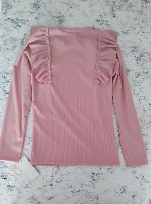 Elegancka  bluza z falbanami