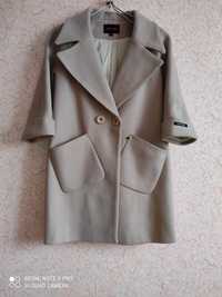 Женское пальто р. 44-46