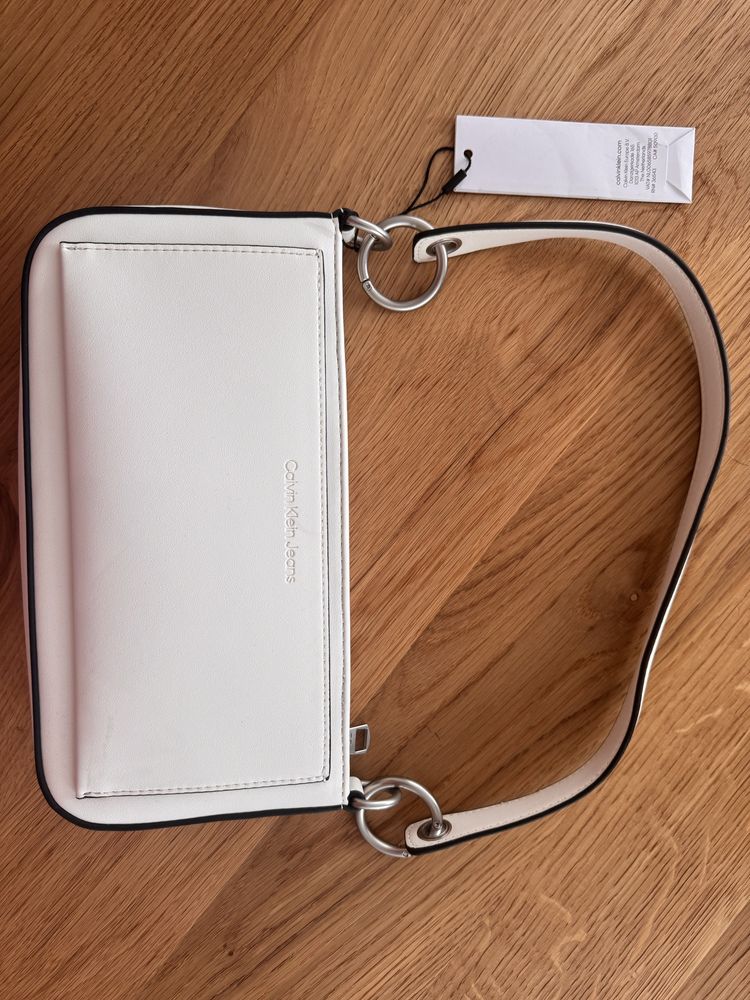 Biała torebka Calvin Klein