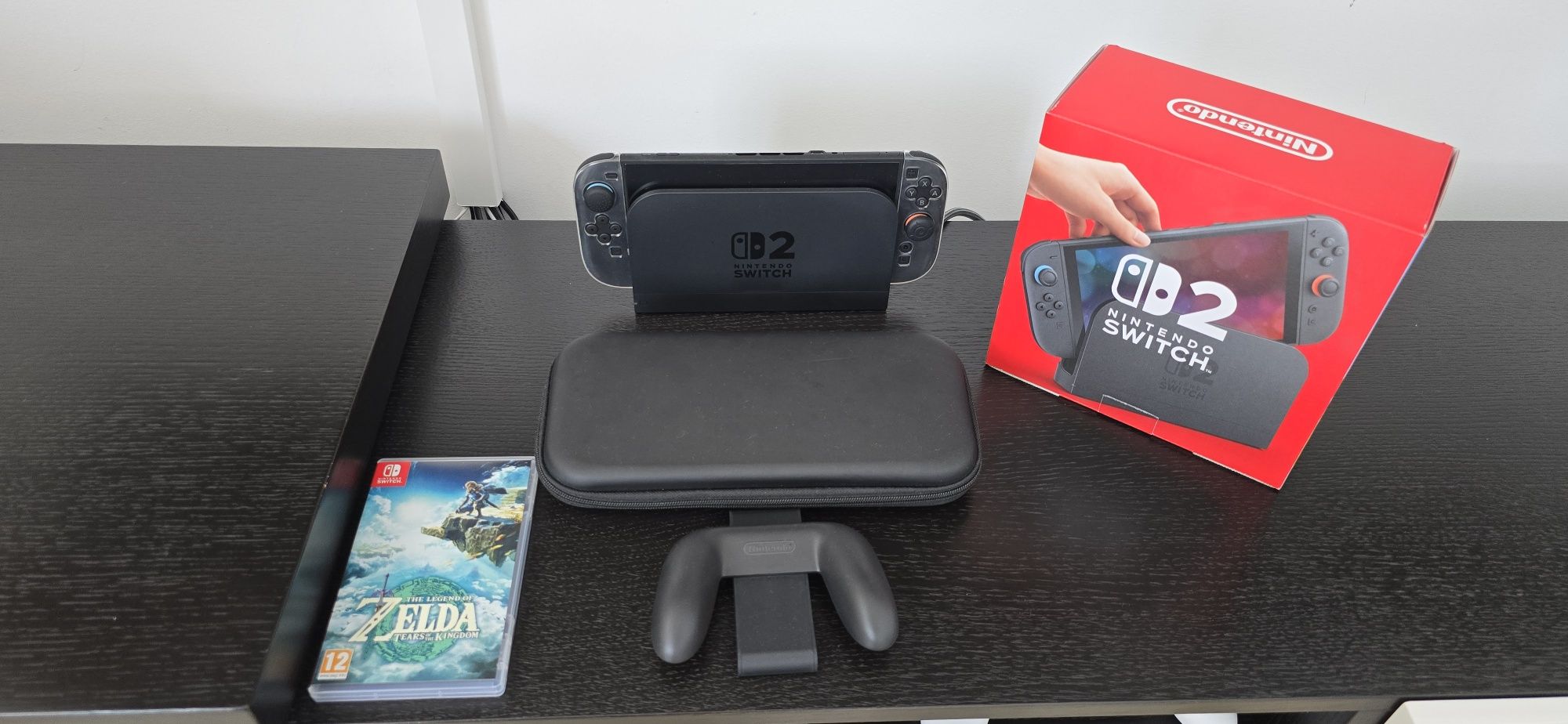 Vendo Nintendo Switch 2 com jogo e acessórios
