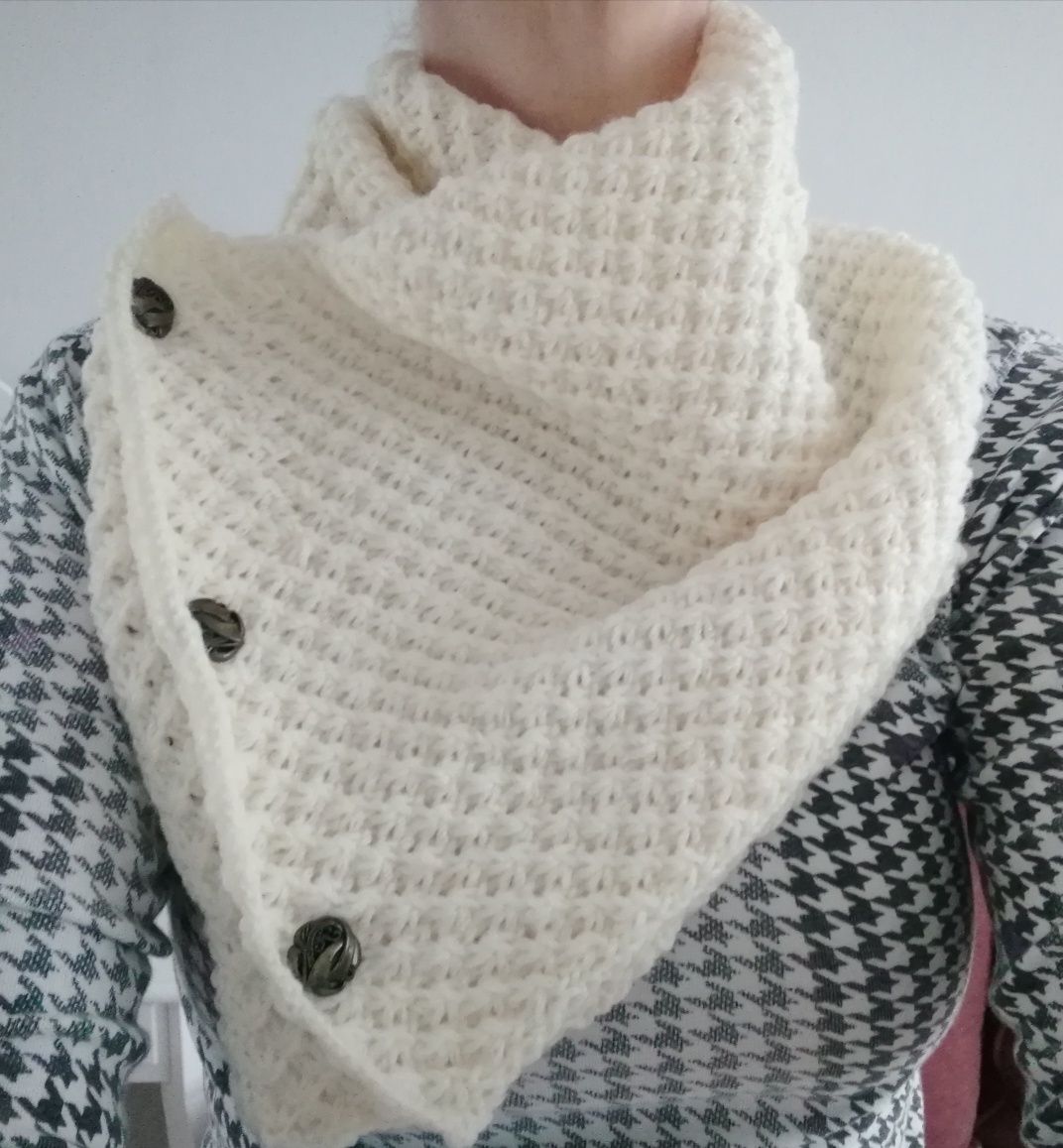 Komin wełniany, handmade, kremowy