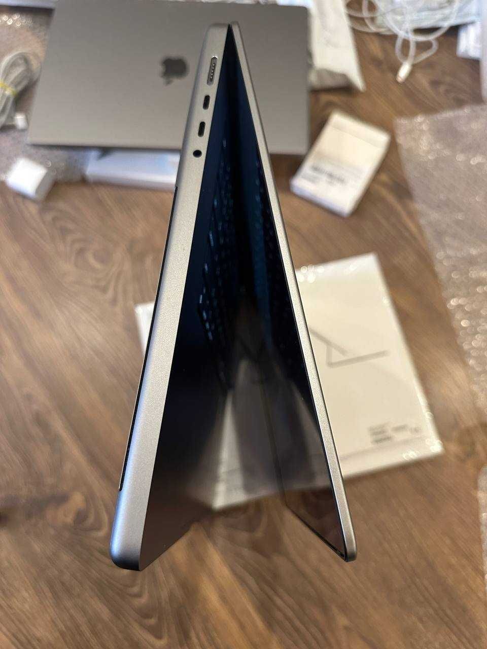 Б/У Apple MacBook Pro 16'' M2 Pro 16/512GB Space Gray (MNW83) 2023