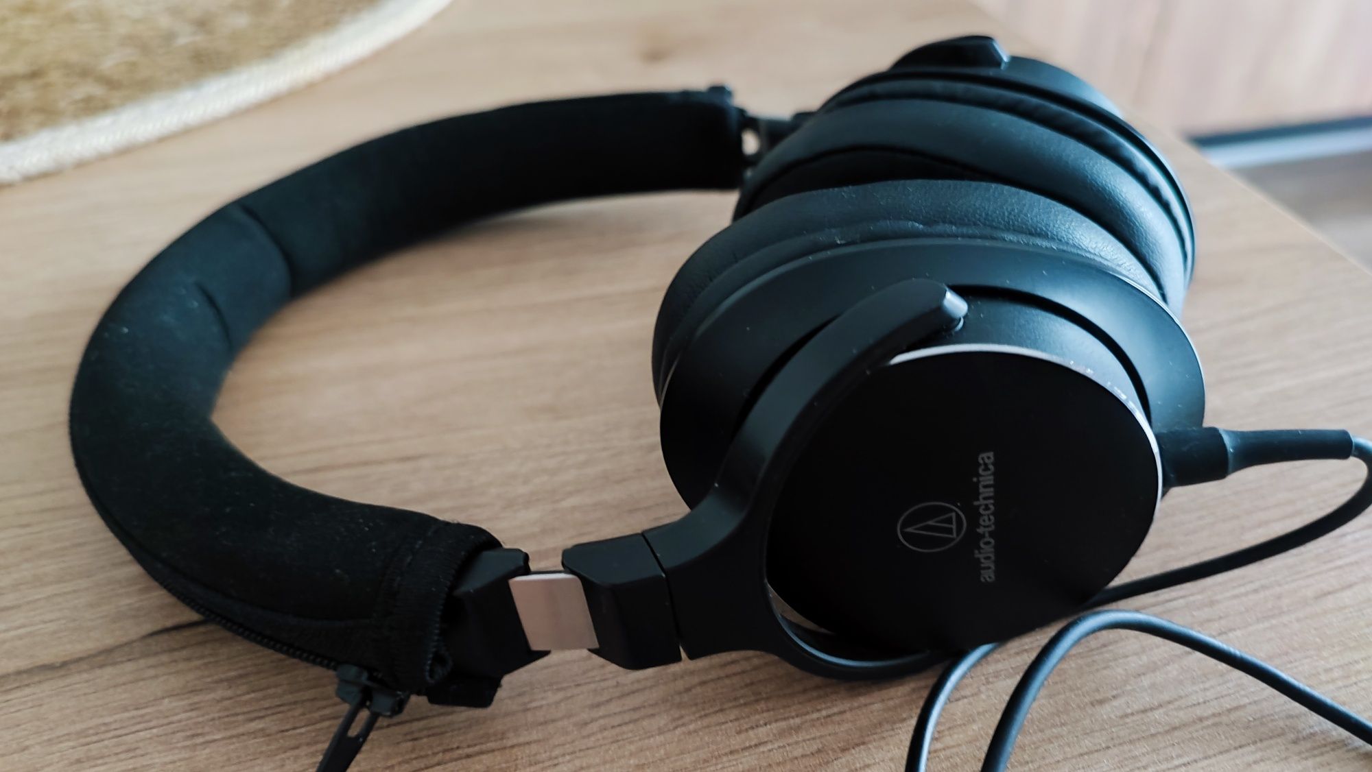 Słuchawki przewodowe Audio Technica ATH-SR5