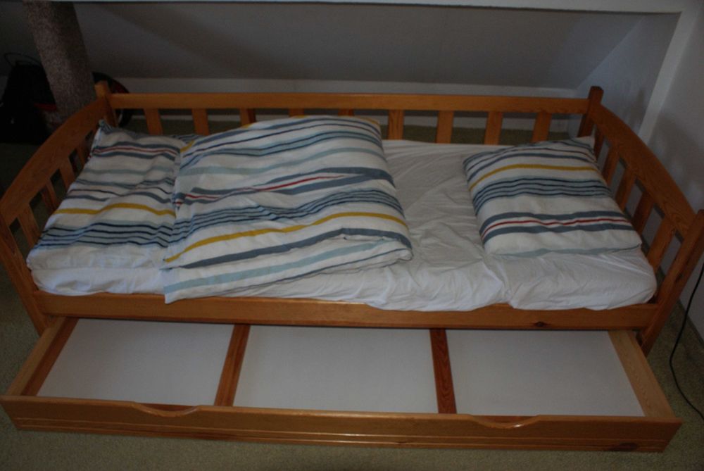 Łóżko drewniane dziecięco - młodzieżowe