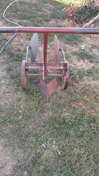 Рало ручне, плуг ручний